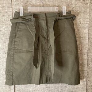LOFT Outlet Petites Women's Olive Green A-Line Skirt, Size OP With Pockets, Belt
